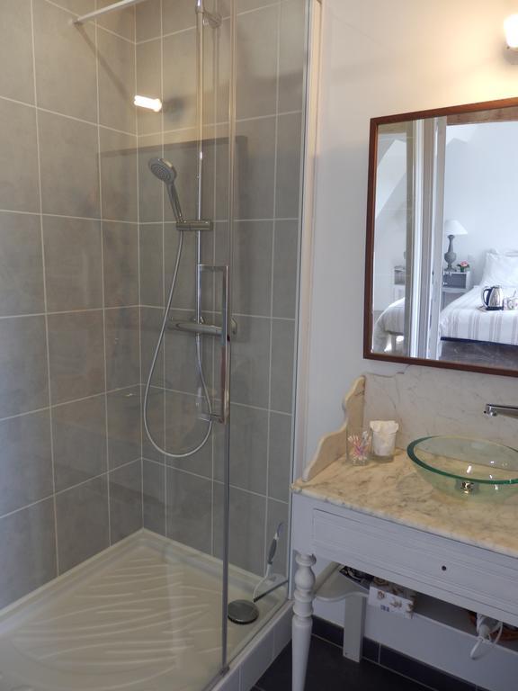 Au Presbytere De Dagmar Erbrée Habitación foto