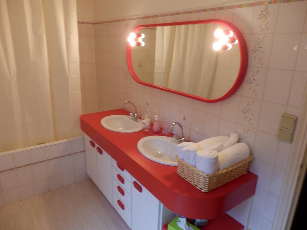 Au Presbytere De Dagmar Erbrée Habitación foto