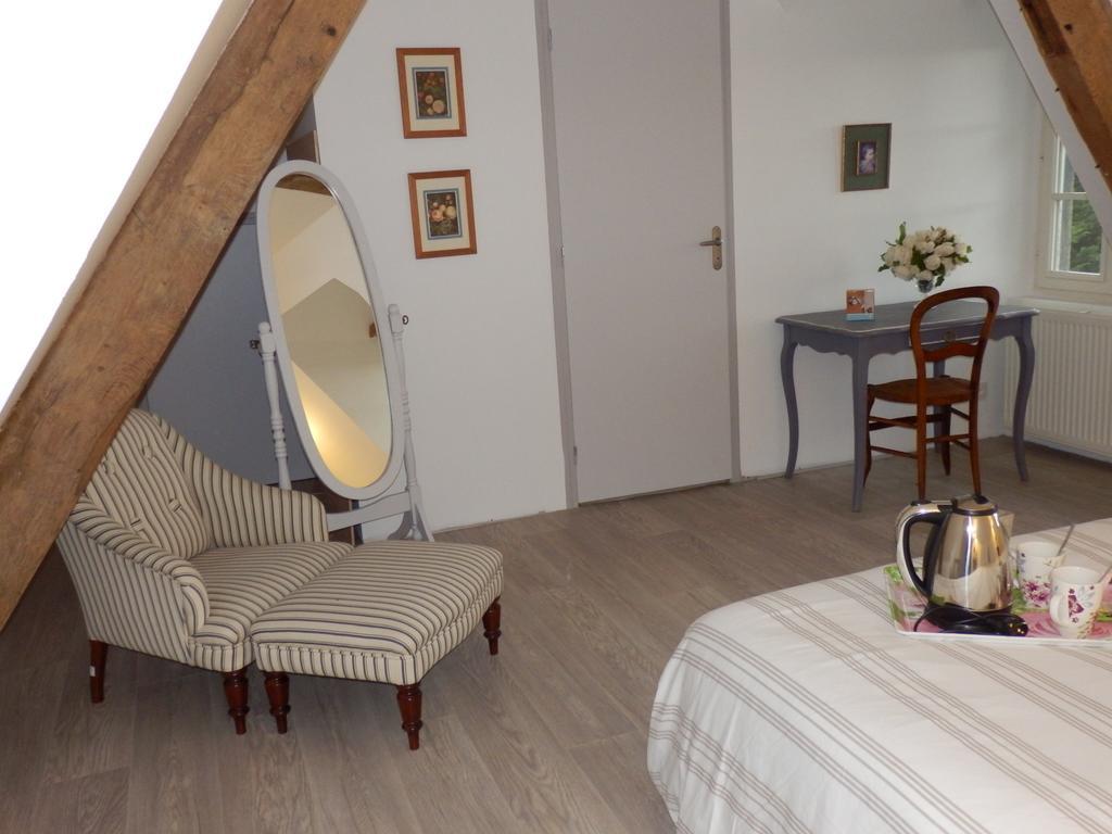 Au Presbytere De Dagmar Erbrée Habitación foto
