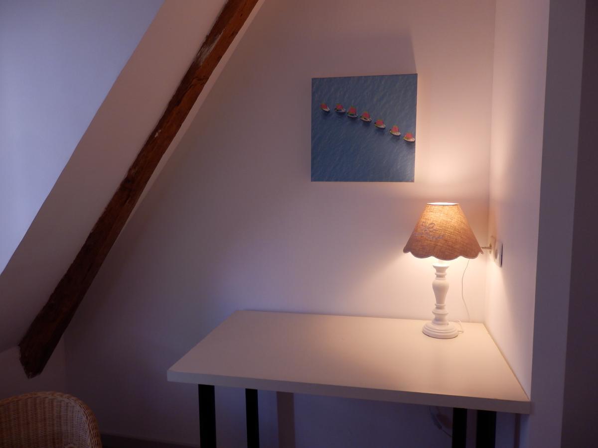 Au Presbytere De Dagmar Erbrée Habitación foto